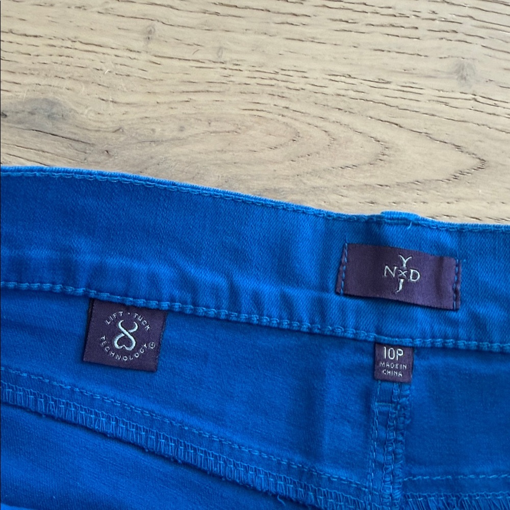 NYDJ Shorts Blue Size 10 Petite - Picture 2 of 8